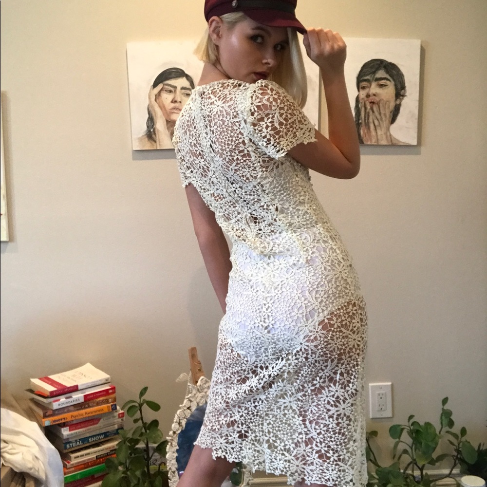 VINTAGE FLOWER LACE DRESS WITH EMBELLISHMENTS 💎